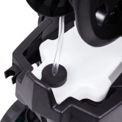 VONROC PRO Hogedrukreiniger V25-2 – 2500W – 195 Bar – 468 L/h – Duurzame Inductiemotor – Incl. 8m Slang, Slanghaspel, Terrasreiniger, Reinigingstank En Meer 13 VONROC PRO Hogedrukreiniger V25-2 – 2500W – 195 Bar – 468 L/h – Duurzame Inductiemotor – Incl. 8m Slang, Slanghaspel, Terrasreiniger, Reinigingstank En Meer -Tuingereedschaps Winkel 1199x1200 14