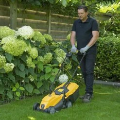 Powerplus POWXG6212T Elektrische Grasmaaier - Grasmachine Voor Kleine En Middelgrote Tuin - 1300W - Maaibreedte 320mm - Verstelbare Maaihoogte - 30L Opvangbak - Incl. Grastrimmer 250W -Tuingereedschaps Winkel 1200x1200 118