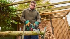 Bosch UniversalChain 18 Kettingzaag - Met 18 V Accu En Lader -Tuingereedschaps Winkel 1200x674 2