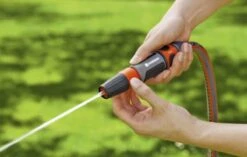 GARDENA Tuinspuit - Spuitpistool 33 GARDENA Tuinspuit - Spuitpistool -Tuingereedschaps Winkel 1200x763