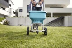 GARDENA Strooiwagen XL Strooikar - 800m2 - 18 Liter 11 GARDENA Strooiwagen XL Strooikar - 800m2 - 18 Liter -Tuingereedschaps Winkel 1200x799 40