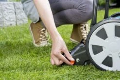 GARDENA Kooimesmaaier 330 Grasmaaier - Maaibreedte 33 Cm - Gazons Tot Ca. 150 M² 22 GARDENA Kooimesmaaier 330 Grasmaaier - Maaibreedte 33 Cm - Gazons Tot Ca. 150 M² -Tuingereedschaps Winkel 1200x799 48