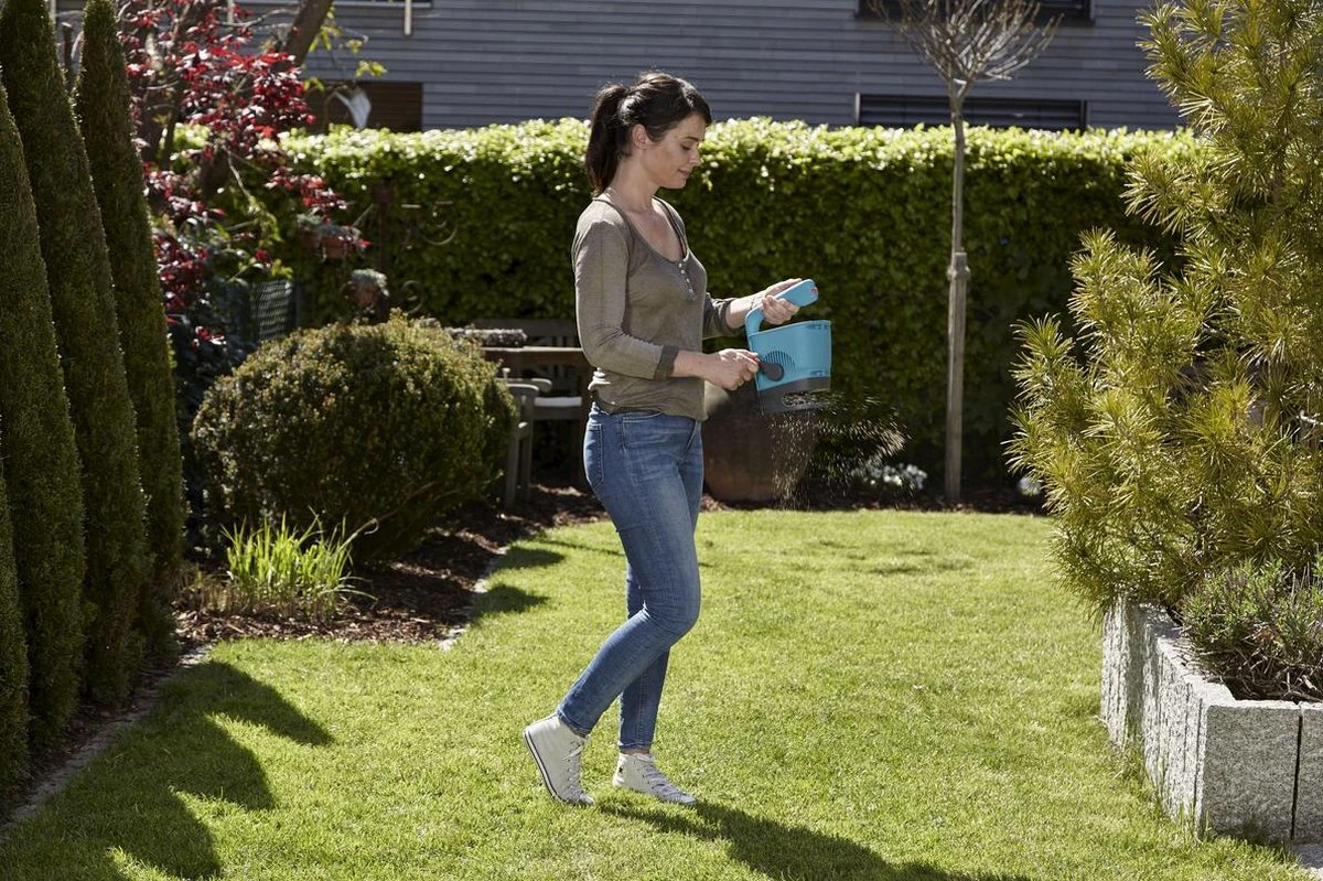 GARDENA - Handstrooier M - Strooikar- 100m2 - 1.8 Liter 4 GARDENA - Handstrooier M - Strooikar- 100m2 - 1.8 Liter - Afbeelding 4