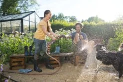 GARDENA - Premium Reinigingssproeier Spuitpistool - Metaal - Voor Reiniging En Bewatering -Tuingereedschaps Winkel 1200x800 250