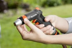 GARDENA - Premium Reinigingssproeier Spuitpistool - Metaal - Voor Reiniging En Bewatering -Tuingereedschaps Winkel 1200x800 251