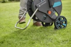 GARDENA - AquaRoll L CleverRoll L Easy Set Slangenwagen - Maximaal 50 Meter - Verstelbare Handgreep -Tuingereedschaps Winkel 1200x800 282
