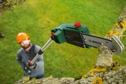 Bosch UniversalHedgePole 18 Heggenschaar Op Steel - Met 18 V Accu En Lader -Tuingereedschaps Winkel 1200x800 35