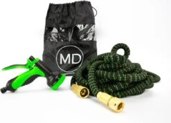 MD-Goods ® Super Sterk Uitrekbare Tuinslang Tot 30 Meter + GRATIS Tas En Koppelstuk - Tuinsproeier - Tuin Besproeien - Waterslang - Sproeikop - Groen - Flexibel Elastisch -Tuingereedschaps Winkel 1200x865 4