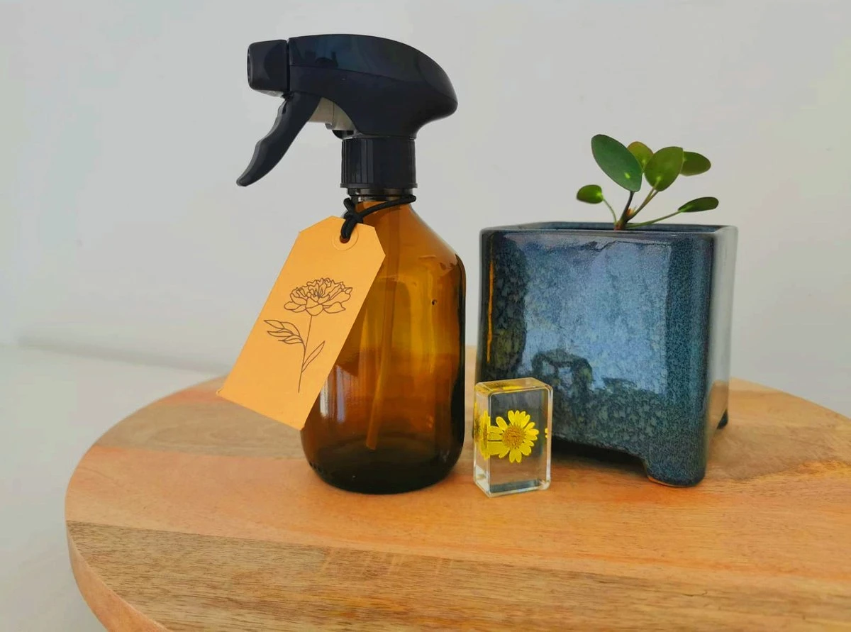 24DOTS Living Plantenspuit | 300 Ml Bruin Amber Glas | Plantensproeier | Plantenspuit Binnen | Waterverstuiver | Vernevelaar 3 24DOTS Living Plantenspuit | 300 Ml Bruin Amber Glas | Plantensproeier | Plantenspuit Binnen | Waterverstuiver | Vernevelaar - Afbeelding 3