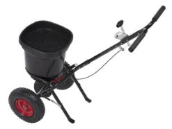 Kreator KRTGR9005 Strooiwagen - 300 Tot 370 Cm Strooibreedte - 23 Liter 13 Kreator KRTGR9005 Strooiwagen - 300 Tot 370 Cm Strooibreedte - 23 Liter -Tuingereedschaps Winkel 1200x904