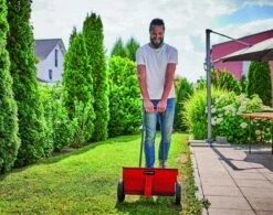 Einhell Strooiwagen GC-SR 12 (12 L - 45 Cm Strooibreedte - Dubbele Duwstang - Kliksluiting Aan Beide Zijden - Verstelhendel - Corrosiebestendige Rol - Behuizing Van Breukvast Kunststof) -Tuingereedschaps Winkel 1200x949