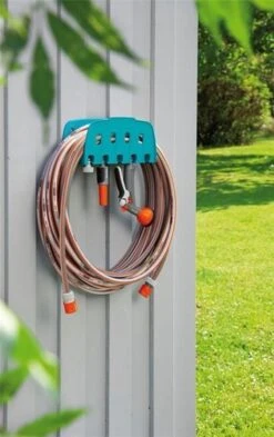 GARDENA Slanghouder - Incl. Opbergruimte Voor GARDENA Aansluitstukken -Tuingereedschaps Winkel 755x1200