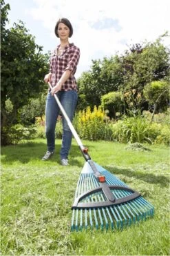 GARDENA Combisysteem Bladhark Hark - Werkbreedte Verstelbaar Van 35 Tot 52cm - Excl. Steel -Tuingereedschaps Winkel 800x1200 19