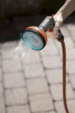 GARDENA - Comfort Broeskop - 5 Straalsoorten - Grijs -Tuingereedschaps Winkel 800x1200 85